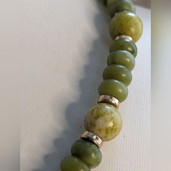 Natural Green Jade Necklace Choker And Flower  Pendant - Picture 6 of 8